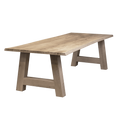 Massief eiken eettafel met boomschorsrand met houten A-poot