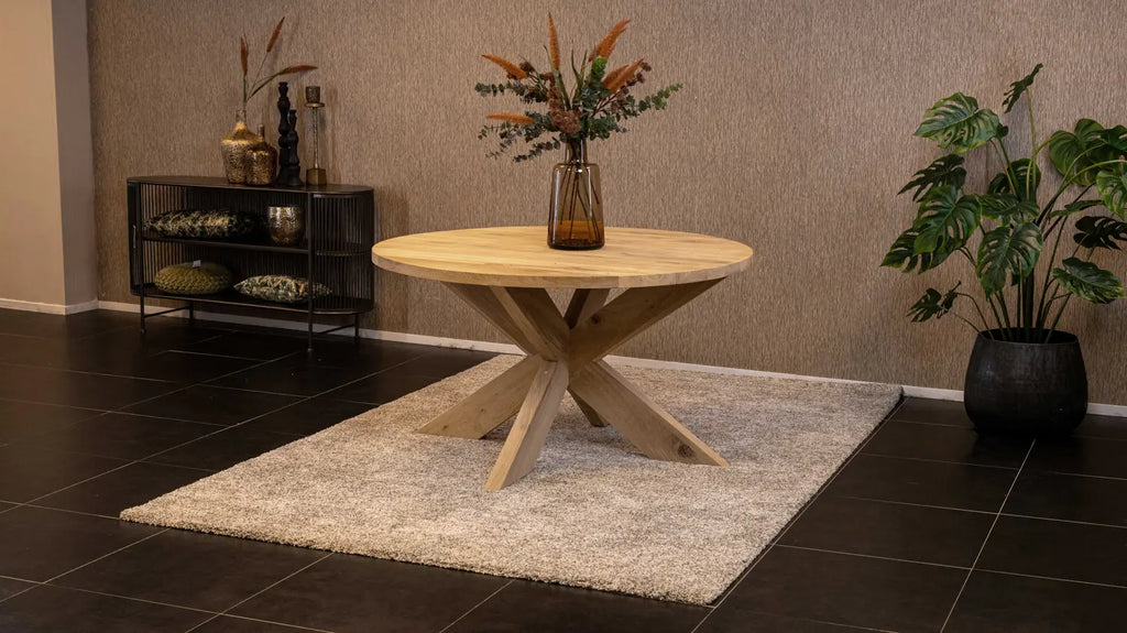 Massief eiken ronde eettafel met houten spin-poot